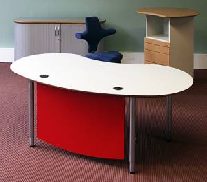 Schreibtische - infinity design e-style - Schreibtische mit Sichtschutz