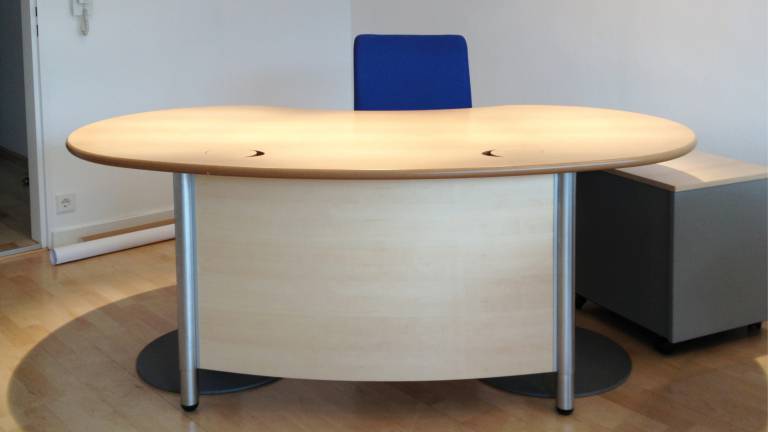 VERKAUFT - Schreibtisch Workplace Desk 8d2b45-MCP 1910x1005mm mit Protektion/Sichtblende