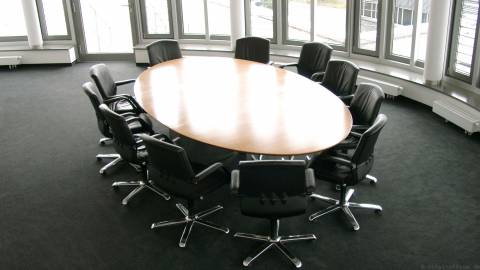 circon s-class - Noble representative elliptical conference table Swiss pear wood veneer